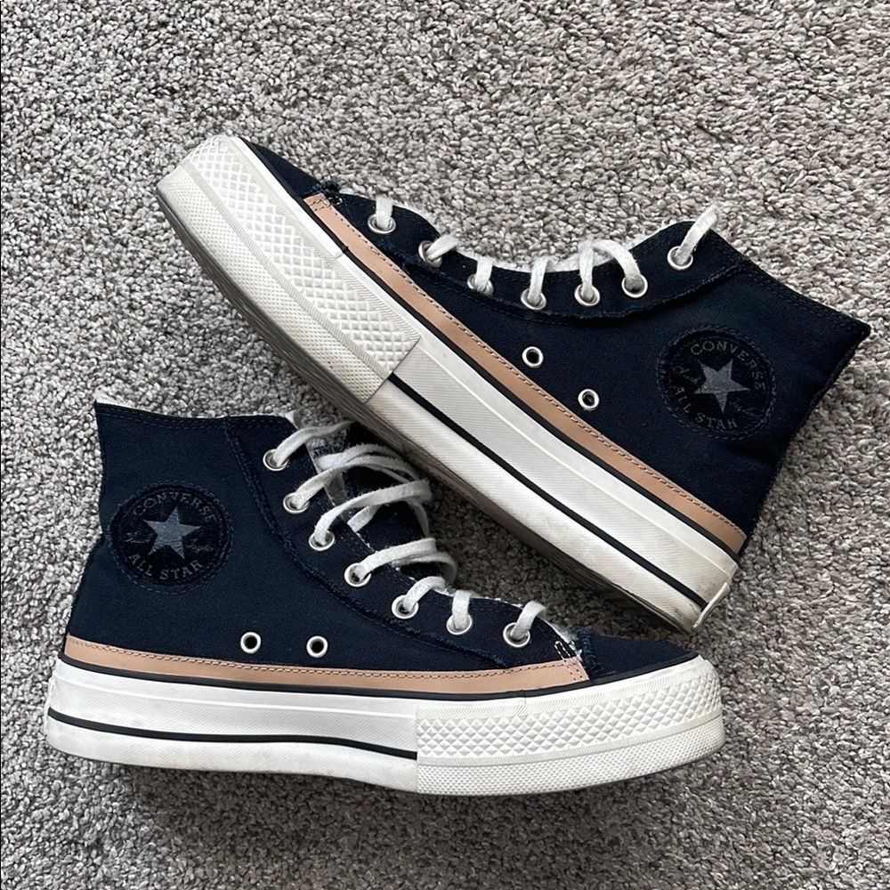 Converse Kids Chuck Taylor All Star High Top Sneakers in Navy with Pink Trim